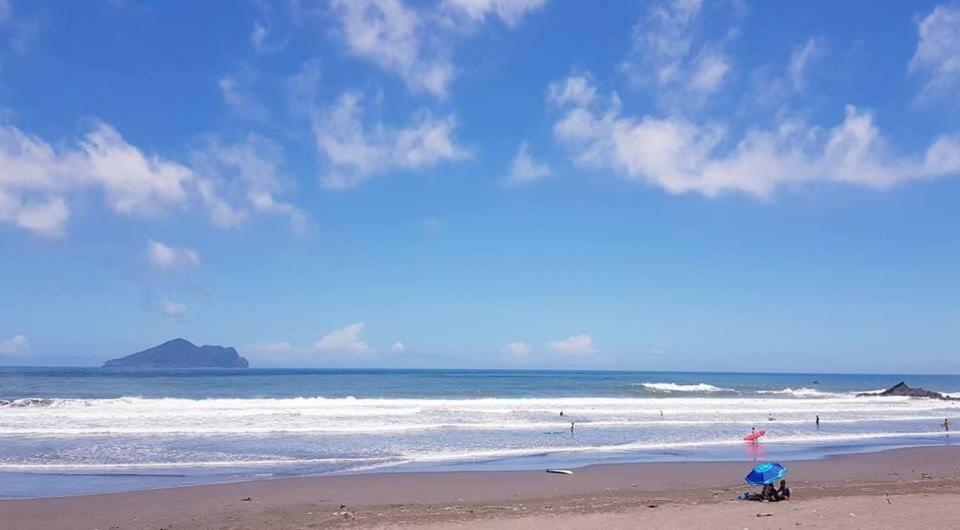 Ocean Sky Homestay Toucheng Exterior foto